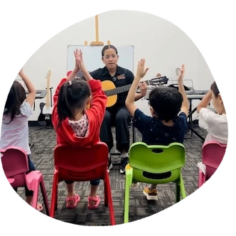 niños iniciando su vida musical en instituto sol